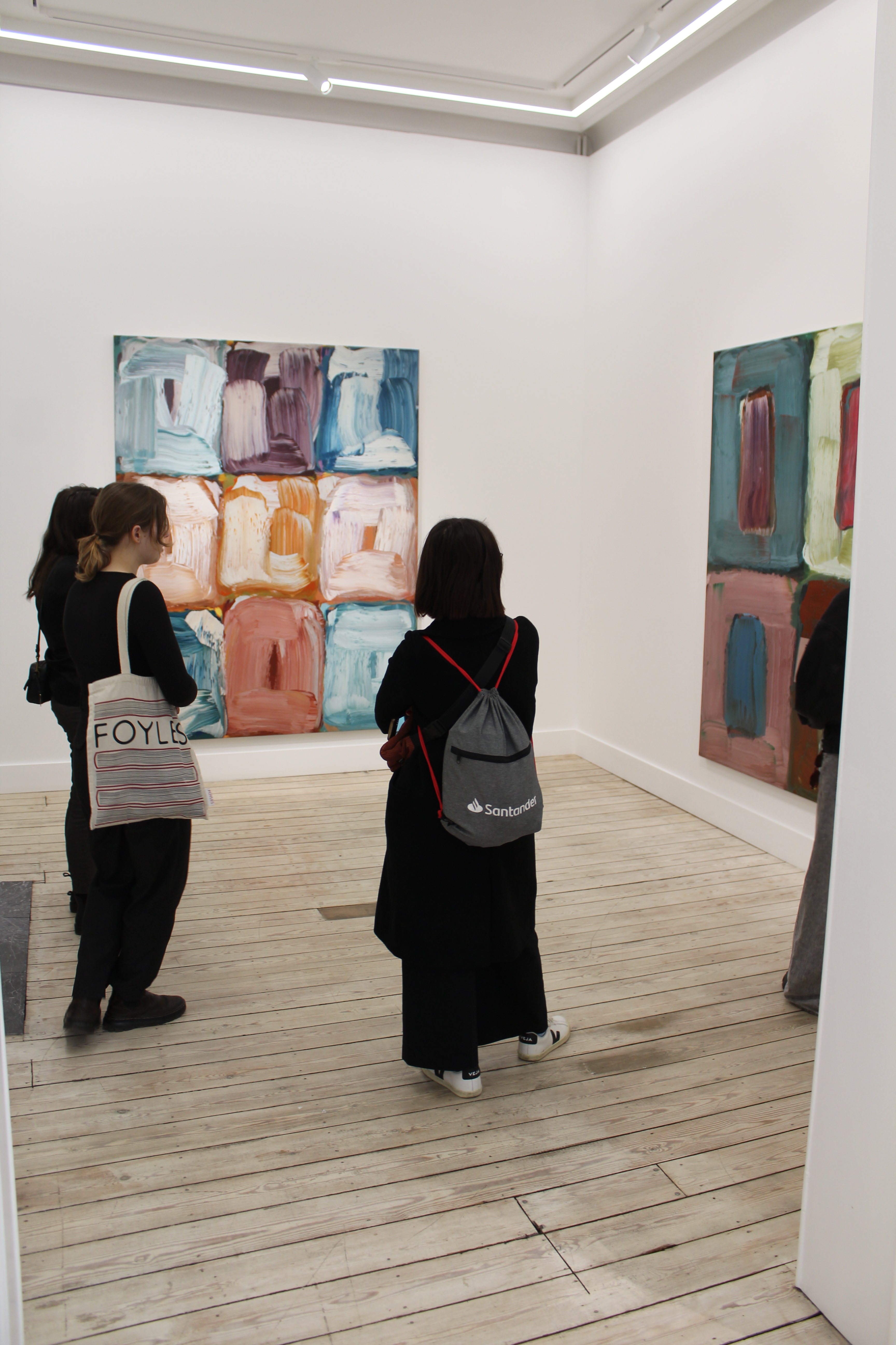 students looking at abstract art in Brussels